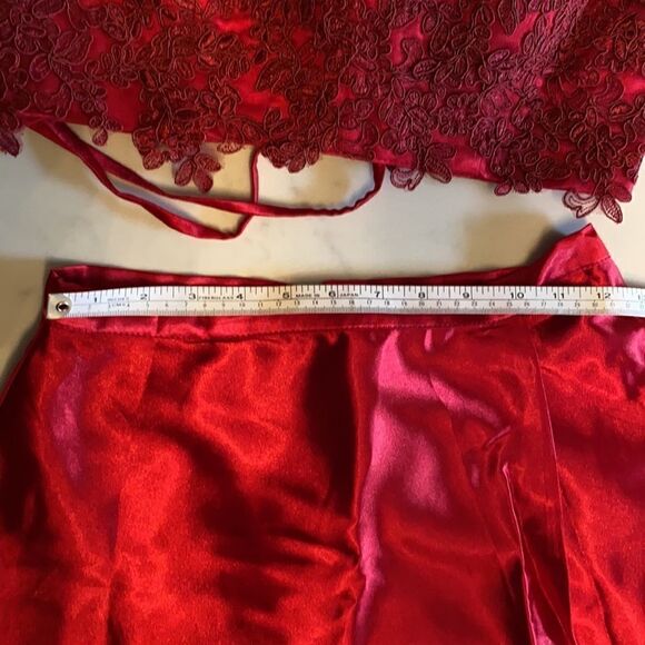 Women’s Gorgeous Red Formal Bridal Dress Two Pieces - Bodice and Skirt Size XS - Picture 6 of 13